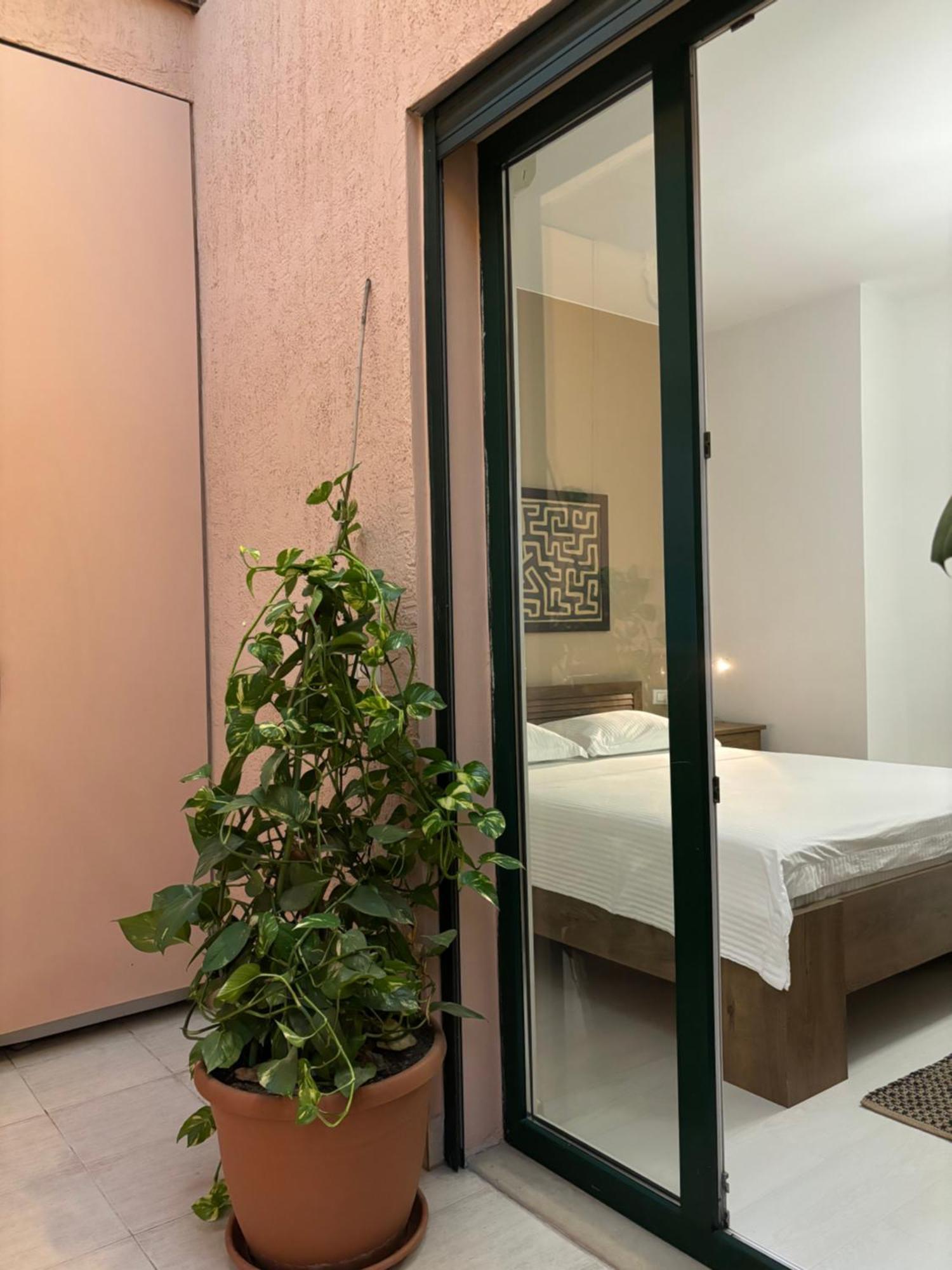 Tam Serviced 2Bdr Apartment City Center No6 Тирана Экстерьер фото