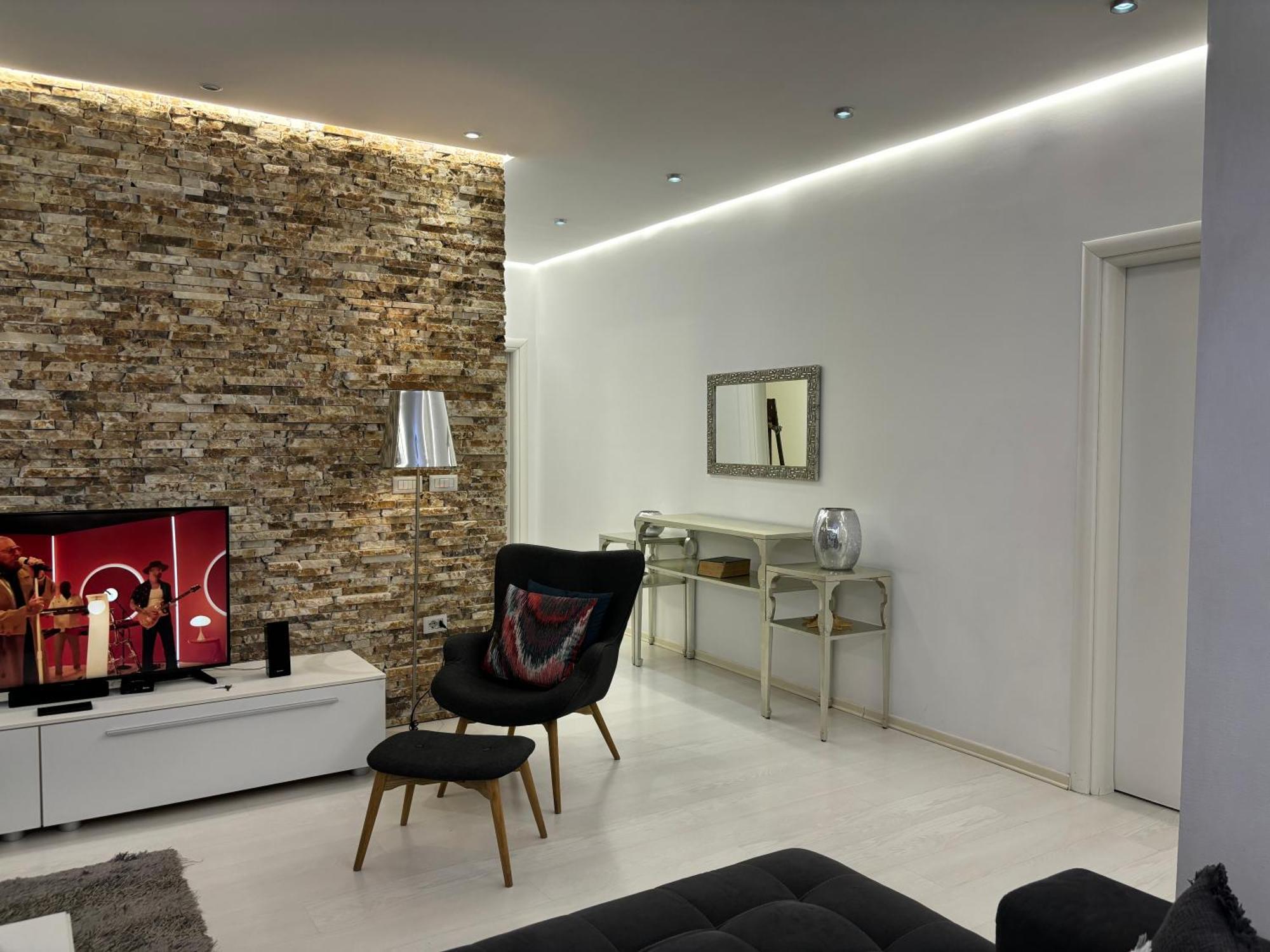 Tam Serviced 2Bdr Apartment City Center No6 Тирана Экстерьер фото