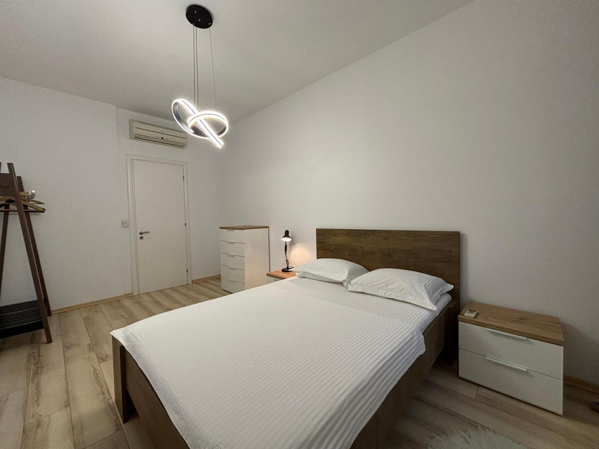 Tam Serviced 2Bdr Apartment City Center No6 Тирана Экстерьер фото